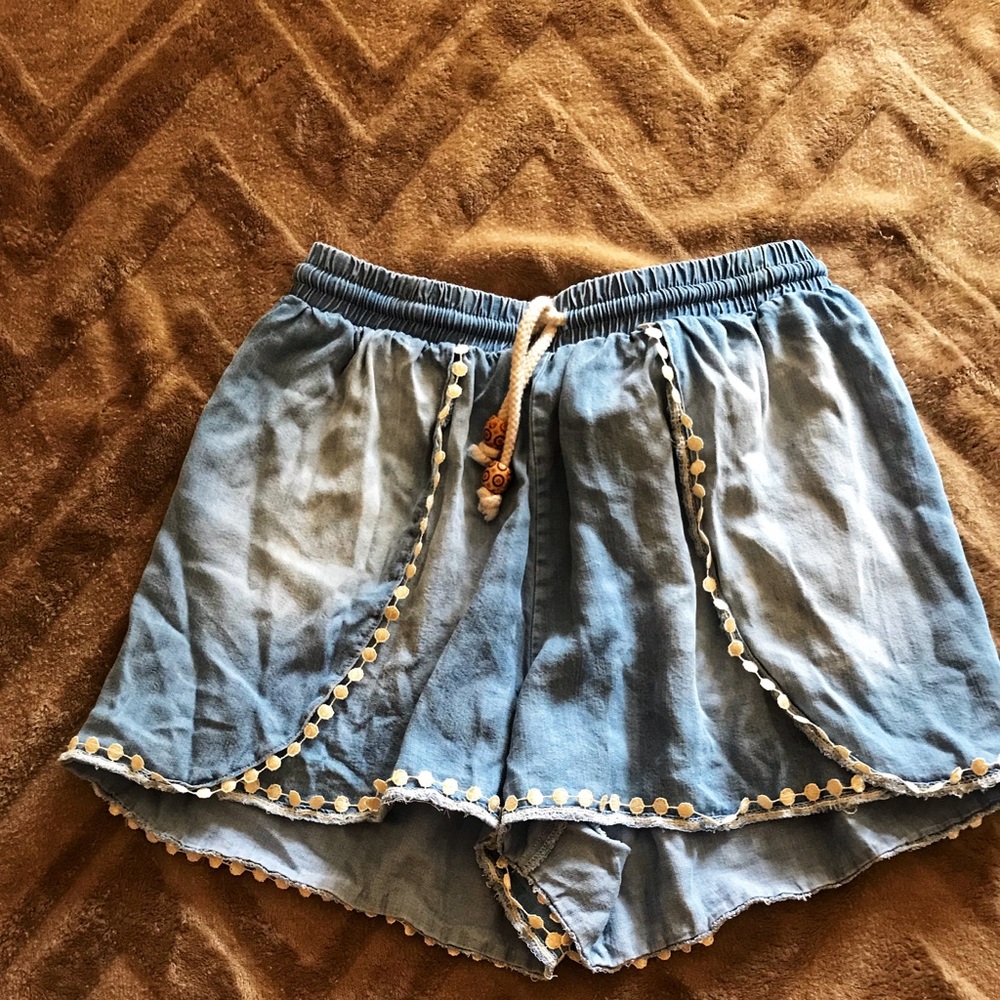 Xhiliration Boho Shorts S